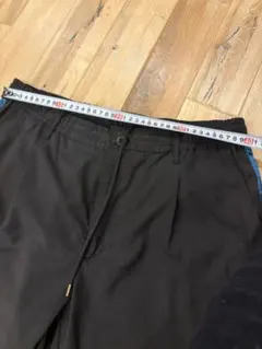 ブラック スラックス サイドストライプ