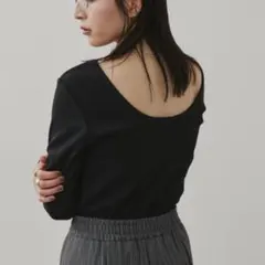 カップ付バックオープンロングスリーブトップス/カットソー