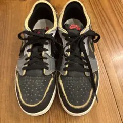 NIKE AIR JORDAN 1 LOW スニーカー
