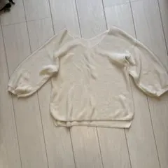 OPAQUE.CLIPアイボリー Vネック春ニット ７分袖