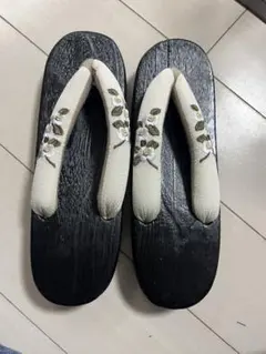 utatane 下駄　花柄刺繍　木製下駄　可愛い　オフホワイト