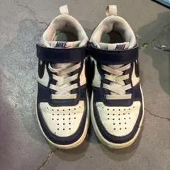 NIKE スニーカー　17センチ