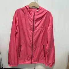 ユニクロ　150 ウインドブレーカー　上着