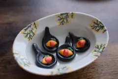 ハンドメイド箸置き♪オムレツ オムライス フライパン 1つ400円です