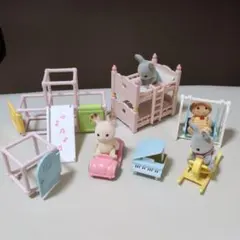 シルバニアファミリー 人形と家具セット