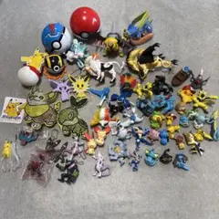 ポケモン フィギュア モンコレ 大量セット ガチャ キーチェーン 104個
