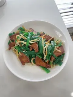 非売品】【ナフサ】食品サンプル 牛肉とニンニクの芽の炒め物 惣菜 