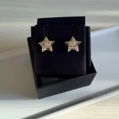 CHANEL 星形ピアス