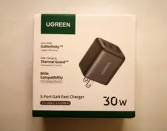 UGREEN 30W 3-Port GaN Fast Charger