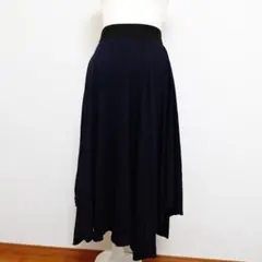 エポカ アシンメトリー ストレッチ ロング フレアスカート ネイビー 40のサムネイル