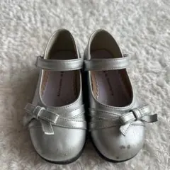 BeBe シルバー リボン付き フォーマルシューズ 16cm