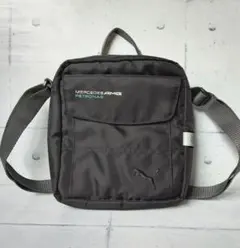 PUMA×メルセデスベンツAMG ショルダーバッグ