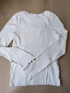 新品未使用　リブニット　ボタンスリーブ
