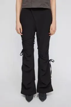 LAGUA GEM ASYMMETRY RIBON フレアパ ンツ