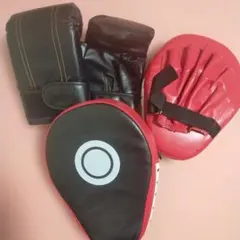 パンチンググローブ、ミットセット 合成皮革 黒赤