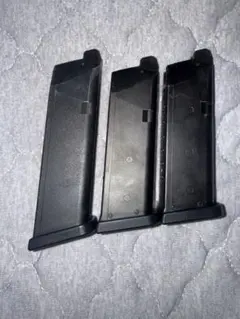 GLOCK ガスガン用マガジン 2本セット 注意⚠️売るのは右2本ですのサムネイル