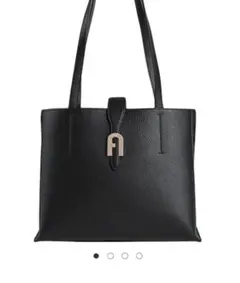 FURLA SOFIA M TOTEブラックレザートートバッグ　通勤バッグ