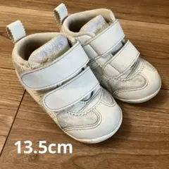 asics sukusuku ベビーシューズ　ホワイト　13.5cm