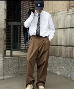 ヘビーツイル ワイドストレート ダブルインタック グルカチノパンツ　ブラウン