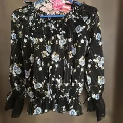 axes femme❤️花柄フリルブラウス ブラックのサムネイル