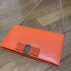 サルバトーレフェラガモ　チェーンウォレット
