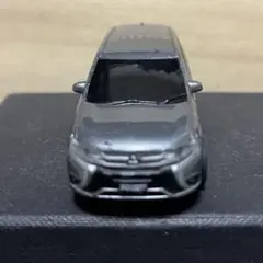 ミツビシ　アウトランダー ミニカー　MITSUBISHI プルバックカーのサムネイル