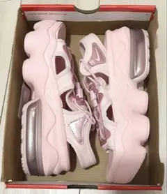 NIKE エア マックス ココ ピンク　サンダル