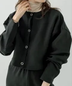 カーディガン ブラック　ボタン付き　mystic