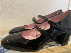 CAREL 黒 エナメル ストラップ付きヒール サイズ38