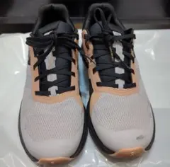 On cloudrunner WATERPROOFのサムネイル