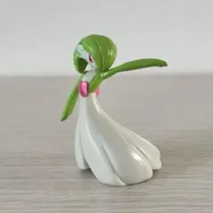 ポケモン　フィギュア　サーナイト