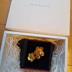 kaja bijoux フラワーピアス - メルカリ