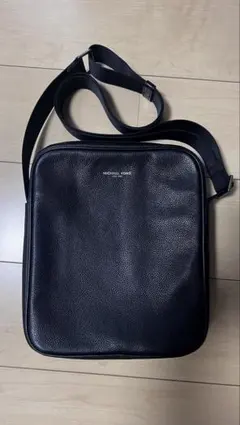 MICHAEL KORS ブラックレザーショルダーバッグのサムネイル