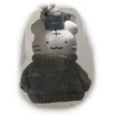 ホワイトタイガーとブラックタイガー ダボダボセーターなホワイトタイガーマスコット