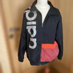 adidasナイロンジャケット カラーブロック デザイン