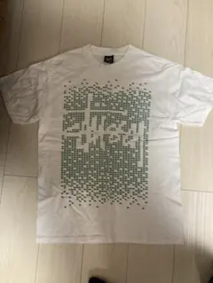 Stüssy M ホワイト グラフィックTシャツ