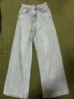 GU ワイドデニム ライトブルー