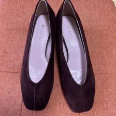 carino ダークブラウン スエード フラットシューズ