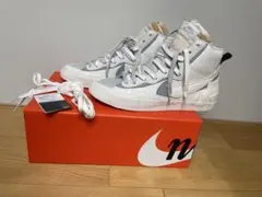 NIKE Blazer Mid SACAI BV0072-100のサムネイル