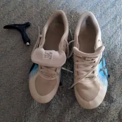 ASICS スパイクシューズ ホワイト/ブルー