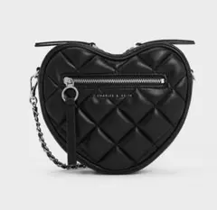 CHARLES & KEITH キルトハートクロスボディバッグ