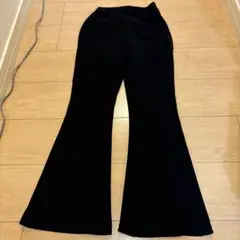 ブラック フレアパンツ　Sサイズ