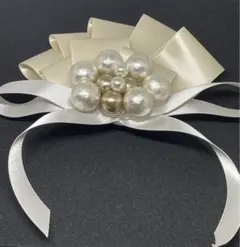 サテンリボンコットンパールコサージュ