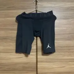 Jordan タイトフィット ブラックショートタイツ