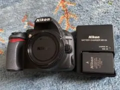 Nikon D3100 デジタル一眼レフ 本体のサムネイル