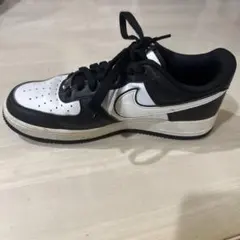 NIKE Air Force 1 Black White