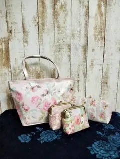 専用　　薔薇柄トートバッグ、ポーチ、ウォレット等4点セット
