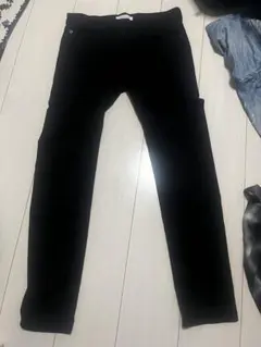 GU ブラック スキニーパンツ