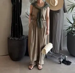 DOU DOUフロントジップ キャミワンピース ロング丈 ベージュ　38 DOU DOUフロントジップ キャミワンピース ロング丈 ベージュ 38 - メルカリ