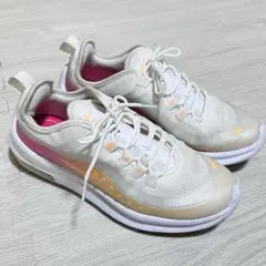 Nike ウィメンズ　エアマックス アクシス プレミアム　24.5